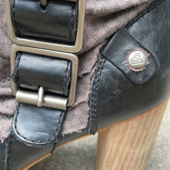 London Underground Bit of Romance Boot sz 10 - Picture 5 of 12